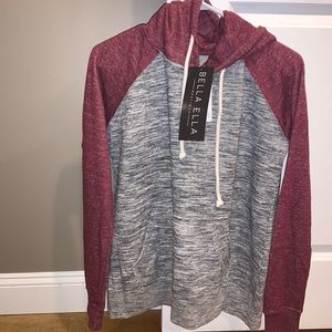 Lightweight sweatshirt nwt size large